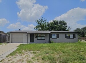 Building Photo - 6301 Breezewood St
