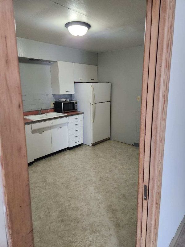 Building Photo - 1030 1st Ave