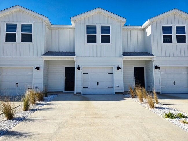 Building Photo - 264 Salt Creek Lane