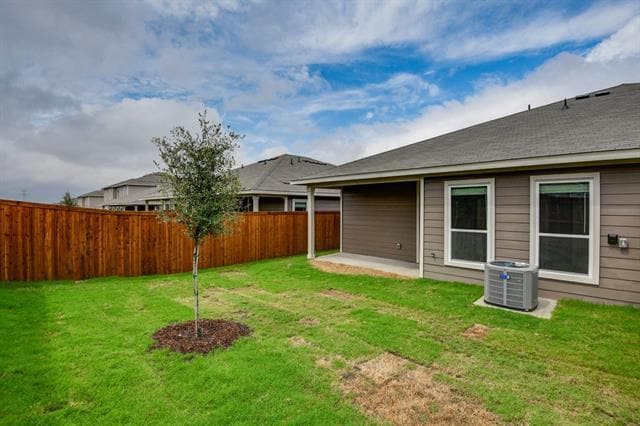 Building Photo - 748 Wheatfield Dr