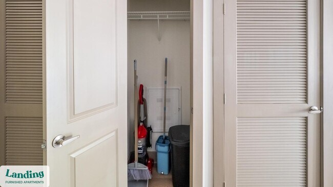 Foto del edificio - 202 Promenade Vista St