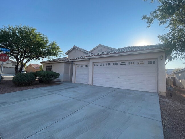 Building Photo - 6228 Farica St
