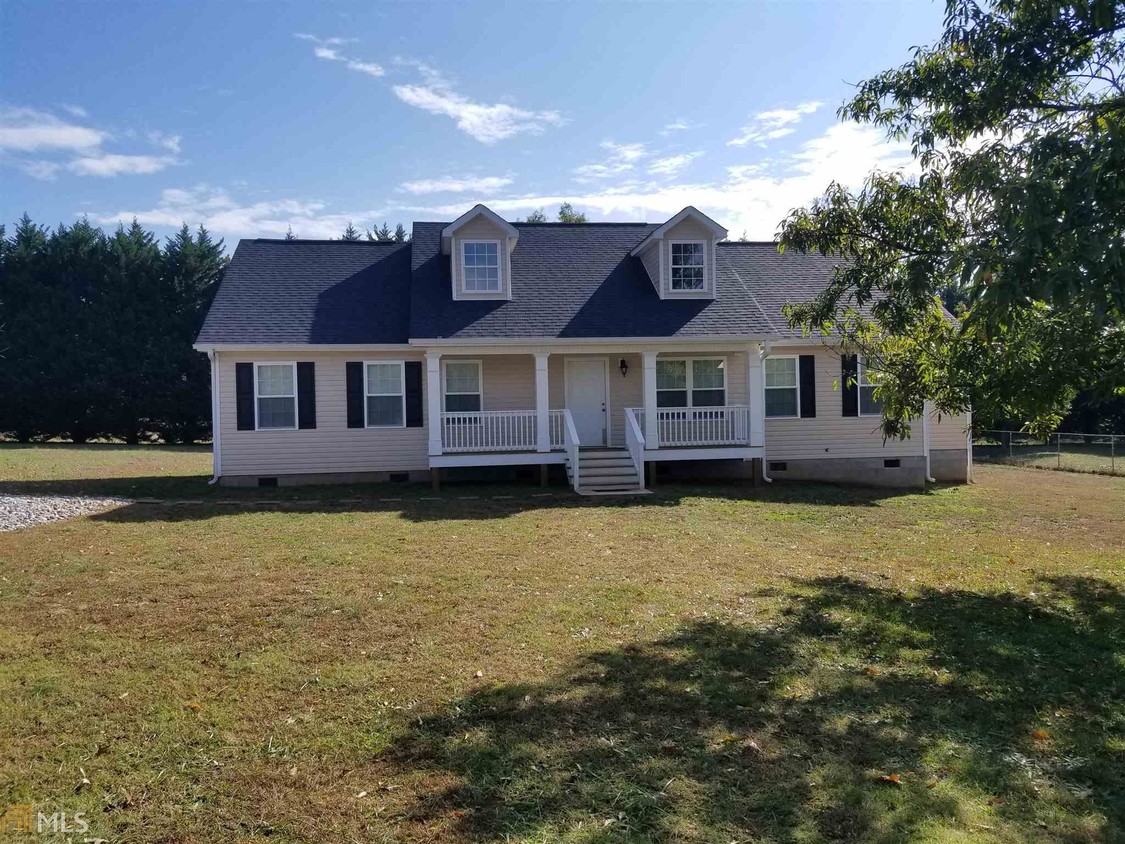 Foto principal - 436 Archer Grove School Rd