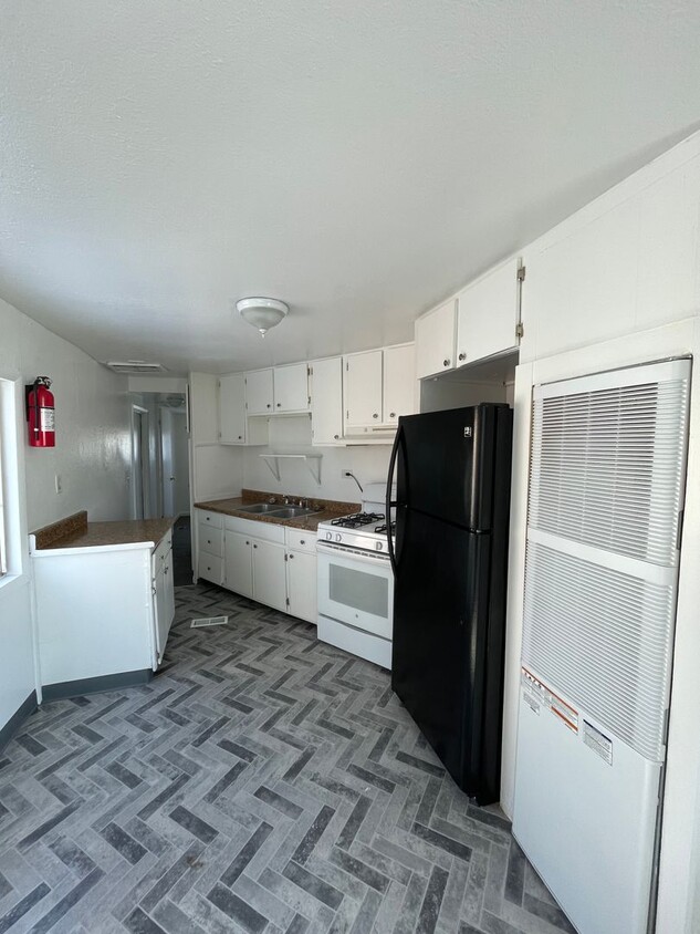 Foto principal - *ALL UTILITIES INCLUDED* 2-Bed, 1-Bath Mob...