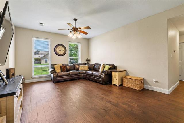 Foto del edificio - 315 E Preston Glen Ln