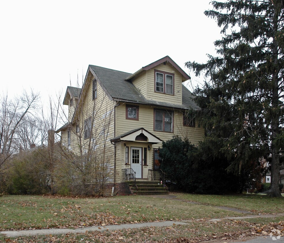 Building Photo - 3810 Silsby Rd