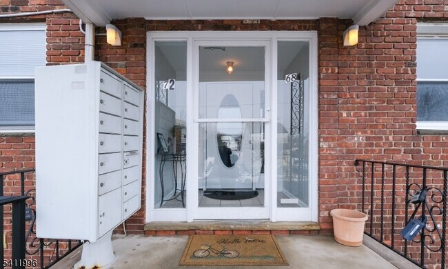 Building Photo - 59-61 Brighton Ave