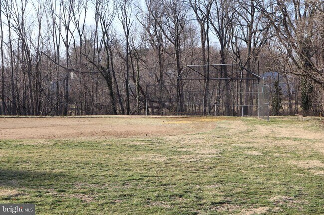 Building Photo - 2467 McCormick Rd