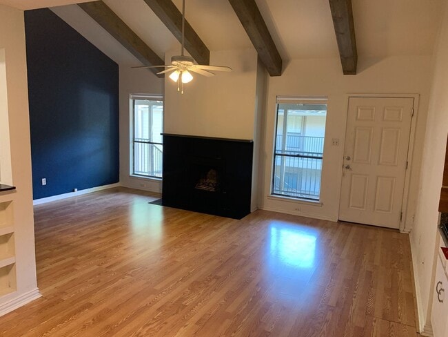 Photo - 1100 Augusta Dr Apartment