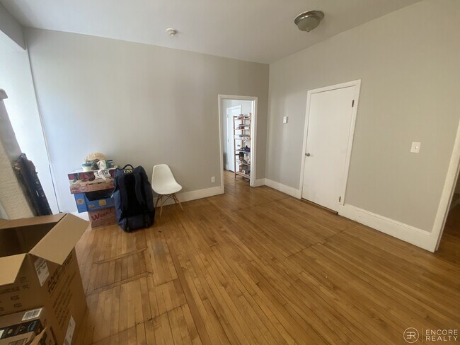 Foto del edificio - 38 N Beacon St
