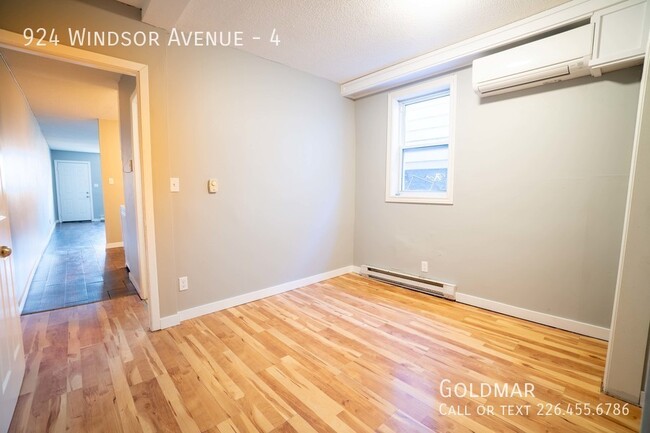 Building Photo - 1 Bedroom Updated Lower level