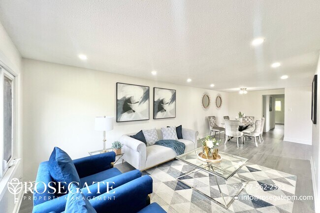Building Photo - Spacious 3 Bed 2 Bath Main Floor Unit in K...