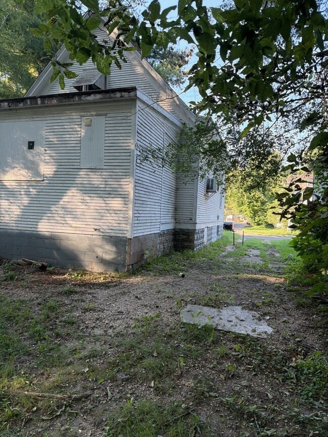 Building Photo - 601 Homestead Ave