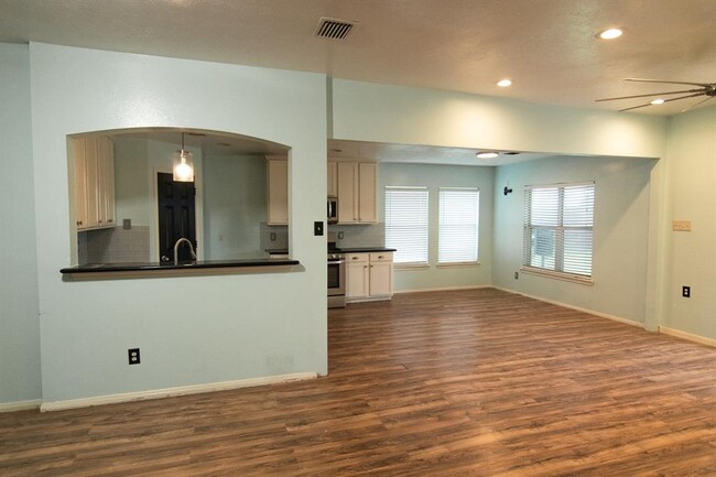 Building Photo - 11050 Slate River Ln