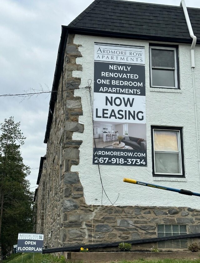 Building Photo - 2301 Haverford Rd