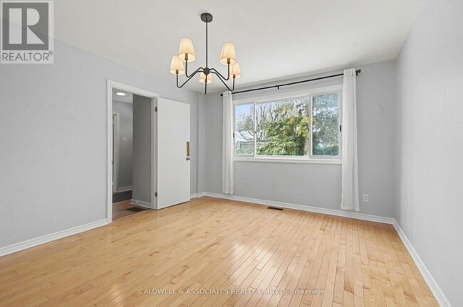 Building Photo - 5 Arundel Ave