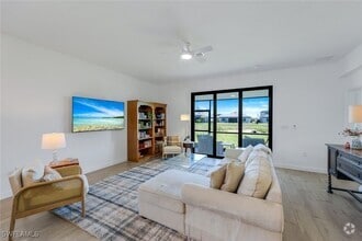 Building Photo - 13842 Hunter Oak Dr