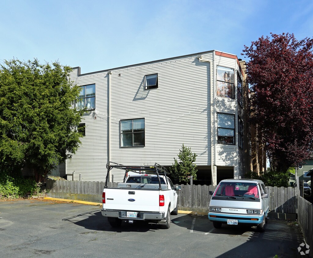 Foto del edificio - Bradley Apartments