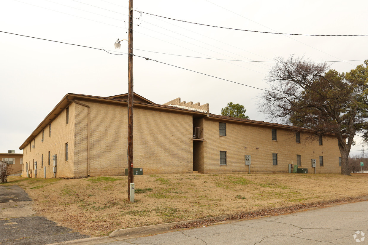 Building Photo - Pavilion Apartments