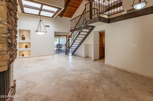 Foto del edificio - 7137 E Arlington Rd