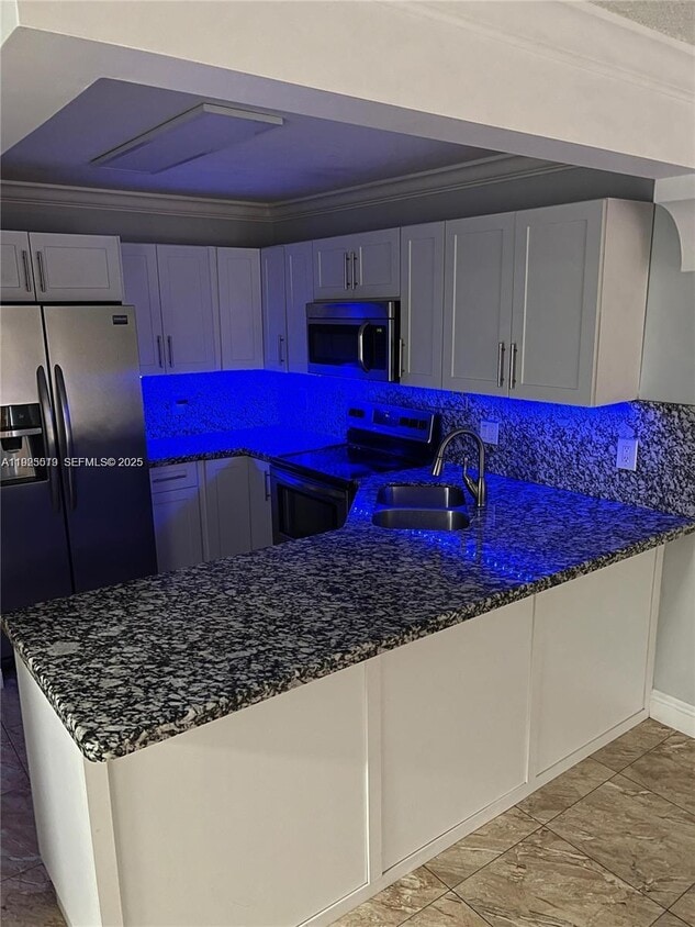 Foto principal - 1075 W 68th St