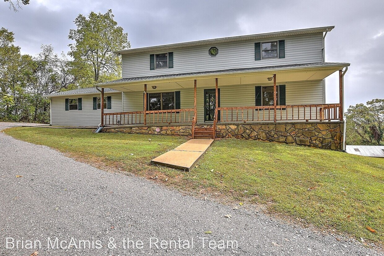 4 br, 2 bath House 1111 Fairview Rd House Rental in Afton, TN