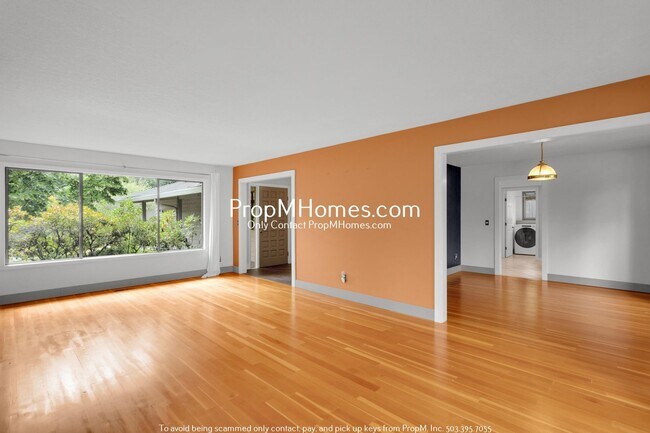 Building Photo - Beautiful Four Bedroom Escape in Palisades!