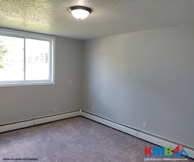 Building Photo - 300 Pirie Dr