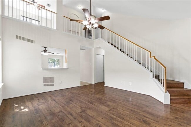 Building Photo - 1910 Prairie Rock Way