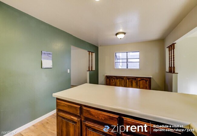 Building Photo - 743 Prairie Creek Dr