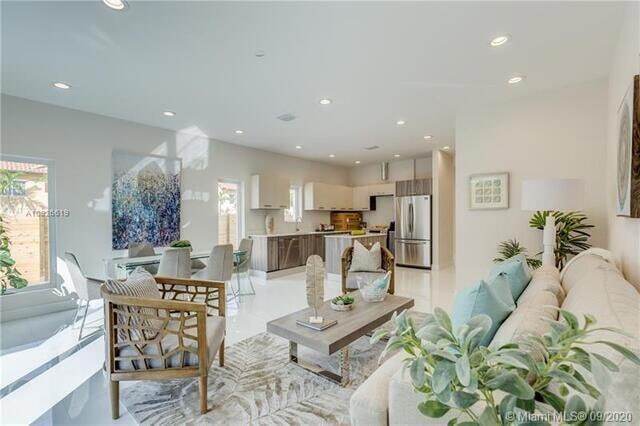 Photo - 684 NE 43rd Street Unit Townhome