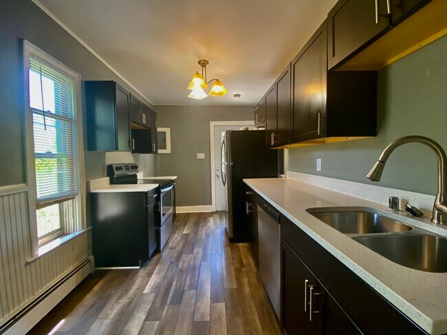 Building Photo - 168 Forbes Ave