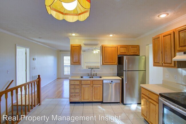 Building Photo - 4 br, 3 bath House - 209 Minor Circle