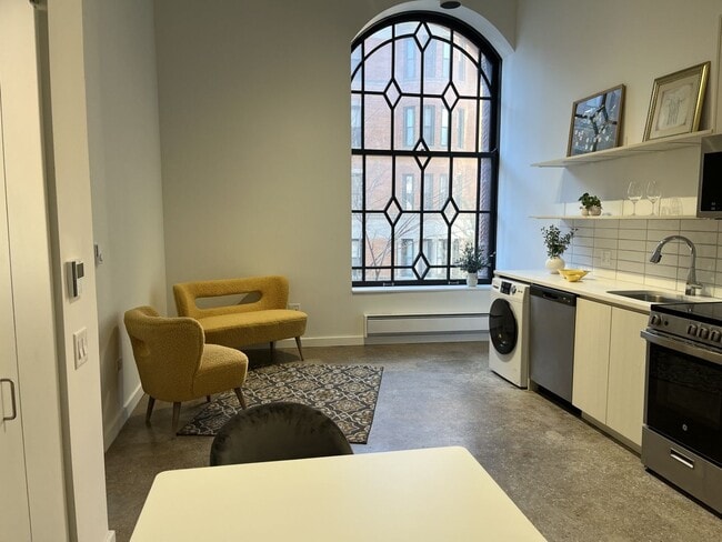 Interior Photo - Lawrence Lofts