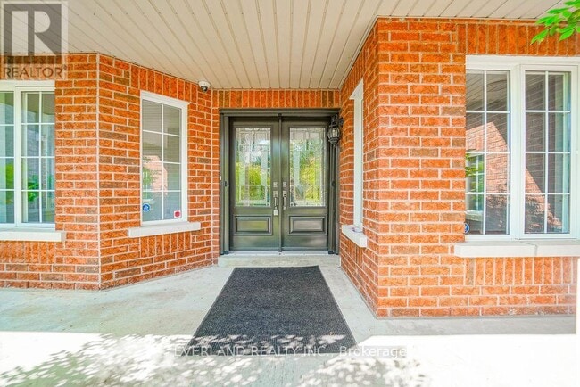 Photo du bâtiment - 618 Foxcroft Blvd