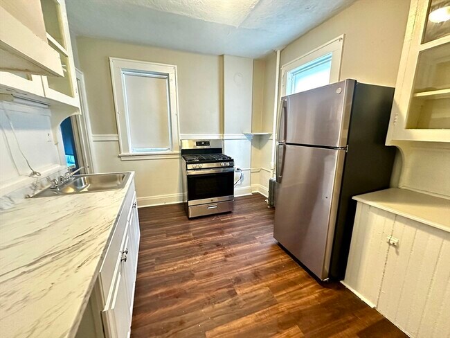 Foto del edificio - 577 Pleasant St