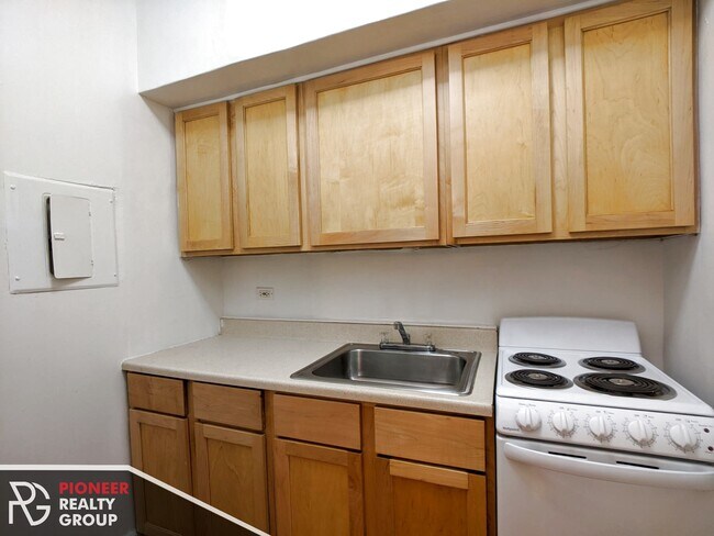 Foto del edificio - 556 W Arlington Pl