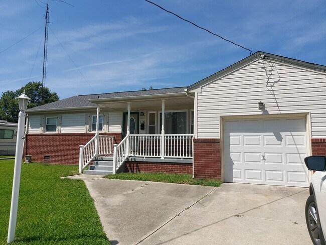 Foto del edificio - 5456 Shadowood Drive