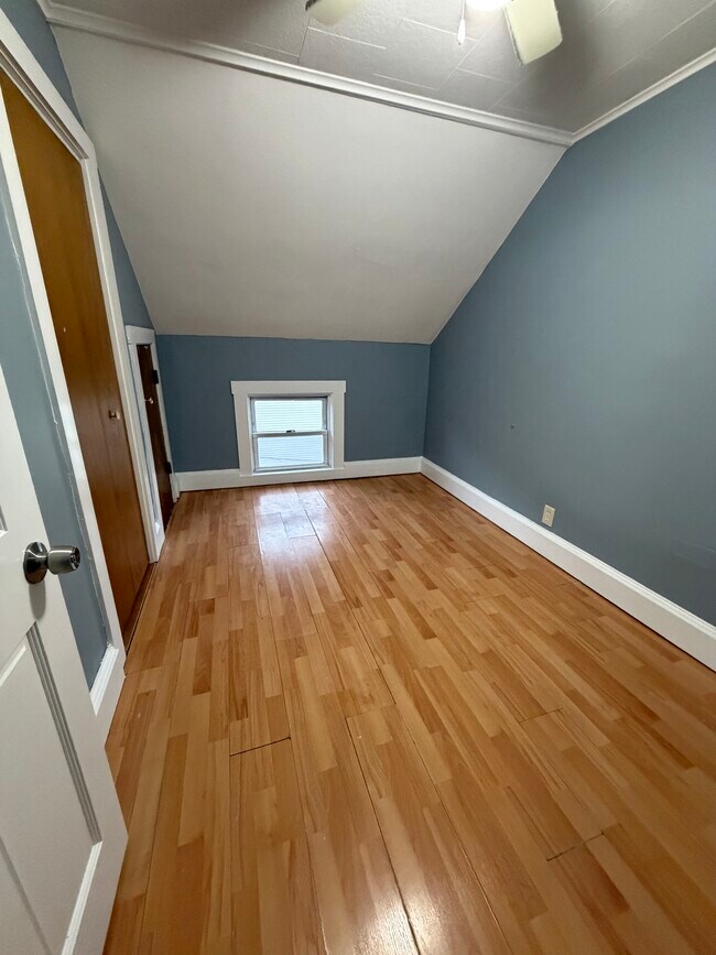 Foto del edificio - 571 Slade St