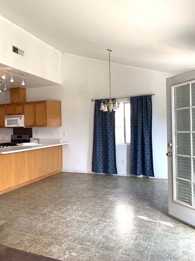 Foto del edificio - Tyner Ranch Home