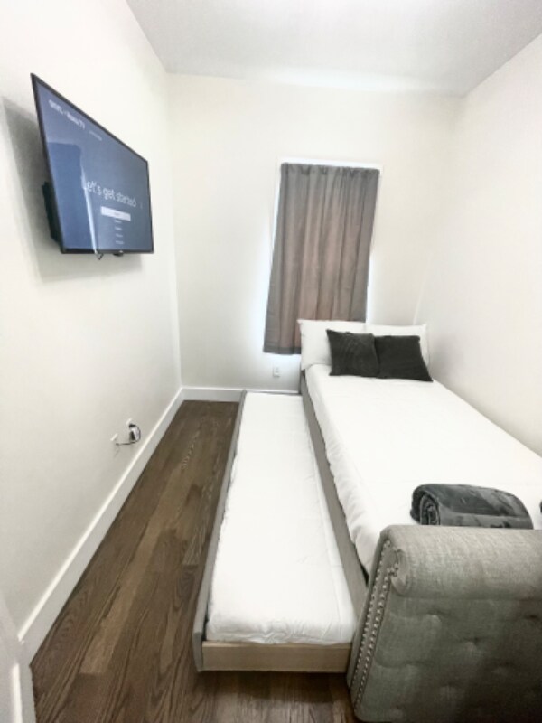 2409 Dean St Unit 1A, Brooklyn, FL 11223 Room for Rent in Brooklyn