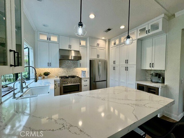 Building Photo - 29 Oak Knolls