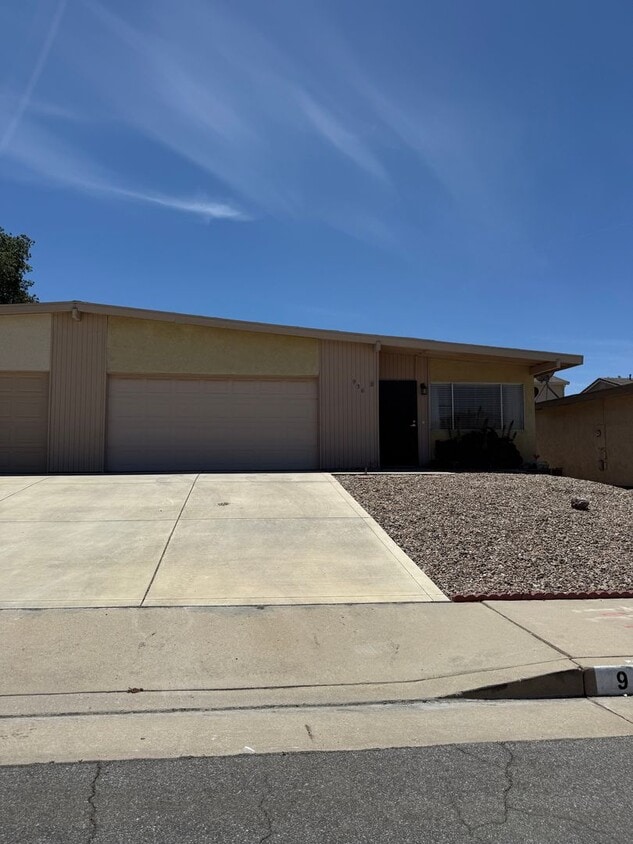 Primary Photo - COMING SOON!! 2 BEDROOM 1 BATH HOME IN PAS...