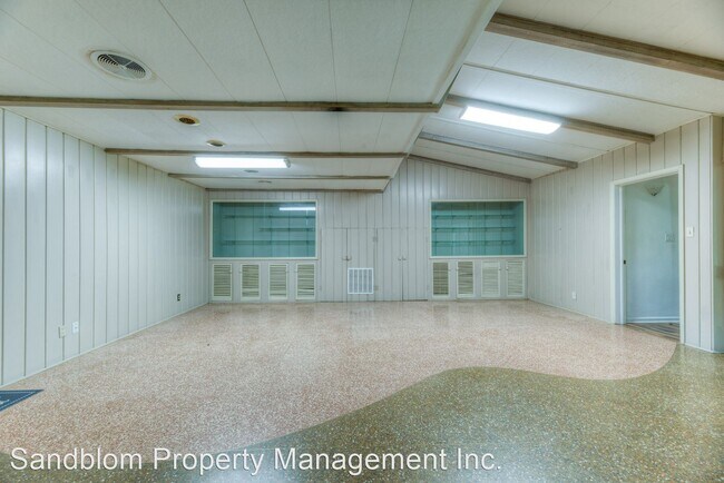 Foto del edificio - 4 br, 3 bath House - 4189 S Trenton Ave