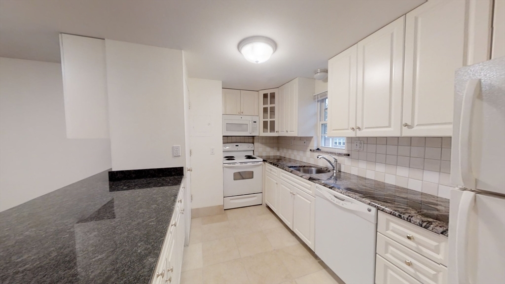 Foto principal - 27 Arlington Rd