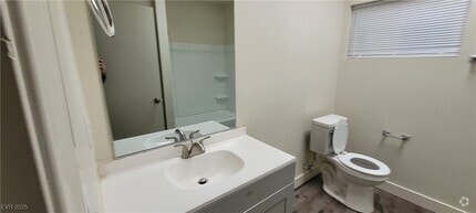 Building Photo - 1317 Exley Ave