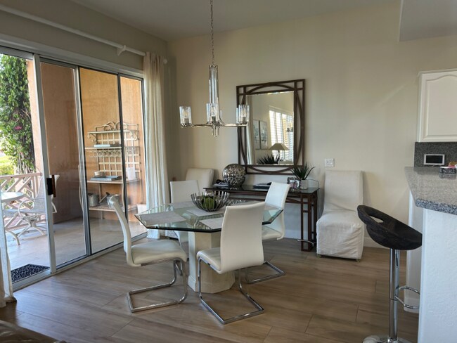 Foto del edificio - 3800 S Cantabria Cir