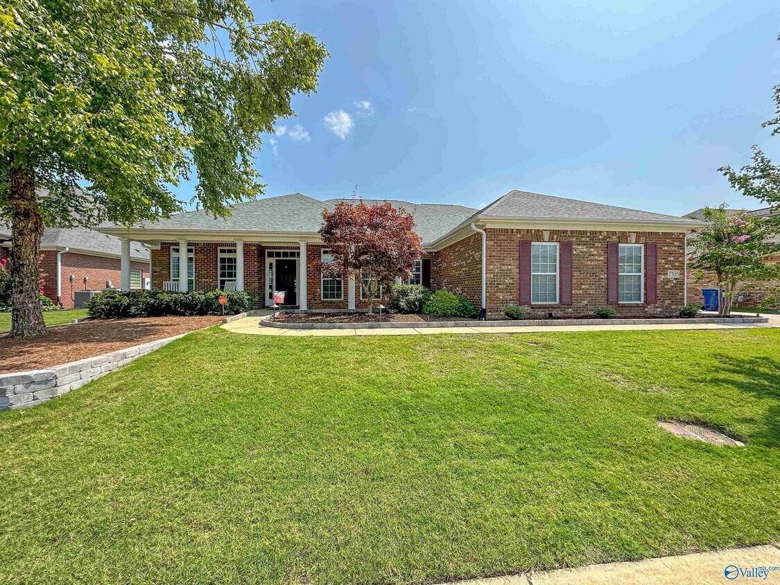 Foto principal - 2303 Palisades Ct SW