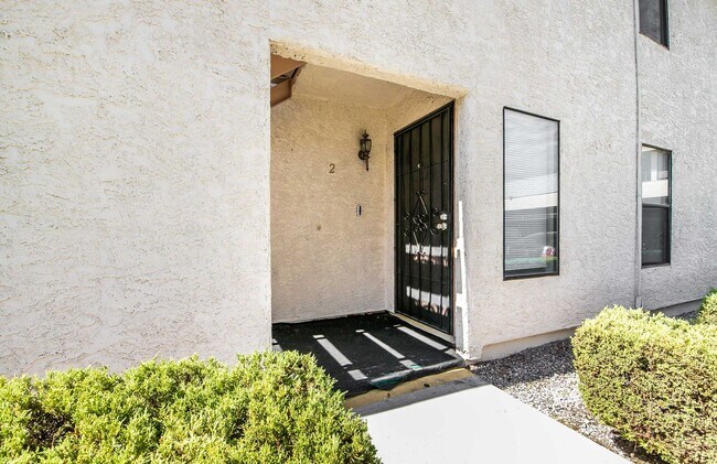 Foto del edificio - Great 2 Bedroom Condo