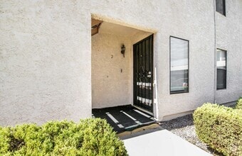 Building Photo - 1311 Del Mar St